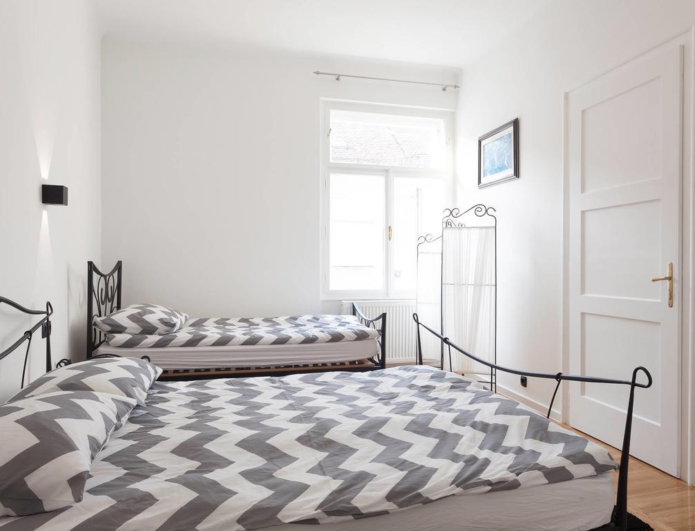 Star Apartment Загреб Екстер'єр фото